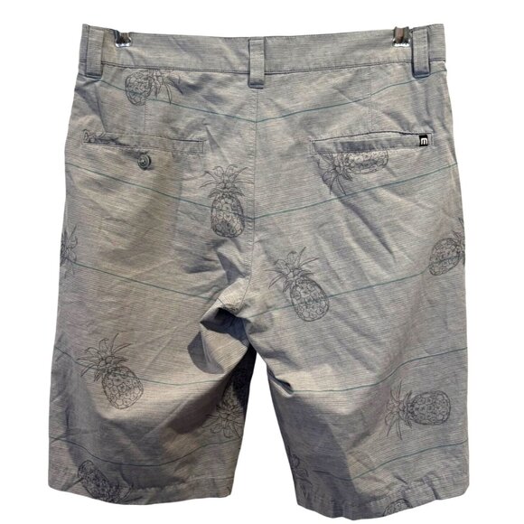 Travis Mathew Men's 32" Pineapple Flat Front Golf Shorts Like New! - Picture 2 of 7